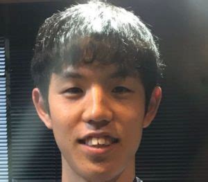 He is the youngest person to be awarded professional status by the japan shogi association and one of only five players to become. 四千頭身都築に激似な藤井聡太の勝負センスが非常に尖りすぎ ...