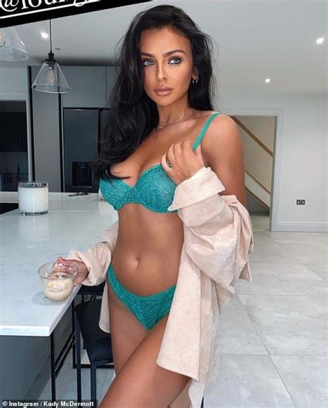 Love Islands Kady Mcdermott Puts On A Busty Display In Sexy Green Lingerie Travel Readsector