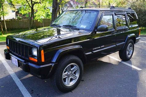 2000 Jeep Cherokee Classic 4x4 Auction Cars And Bids