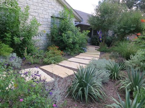 Pin On Yardy Stuff Xeriscape Landscaping Xeriscape Front Yard Texas
