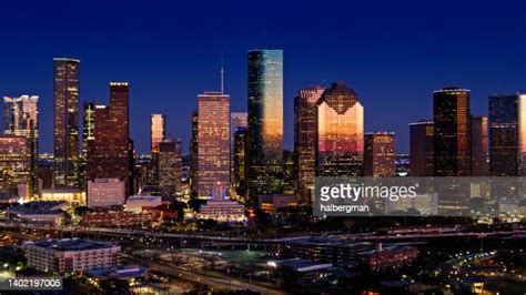 Houston Skyline Photos And Premium High Res Pictures Getty Images
