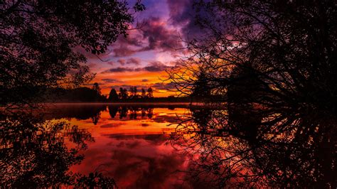 Beautiful Sunset Image Of A Fall Night Wallpaper Backiee Eca