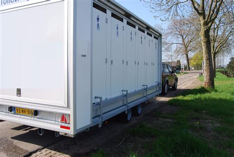 Aveleijn bureau evenementen organiseert het hele jaar door allerlei leuke activiteiten voor jou. Evenementen toiletwagen met 12 toiletten - Evento | Alles ...