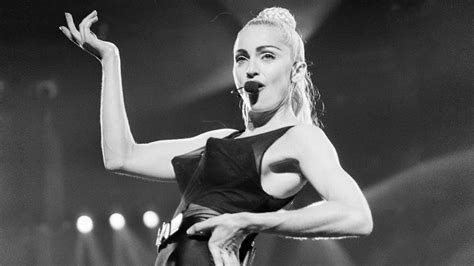 Madonna Vogue Rehearsing Vogue For The Blond Ambition Tour Madonna