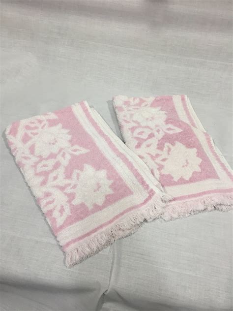 Vintage Pair Of Fieldcrest Hand Towels Vintage Bathroom Etsy Hand