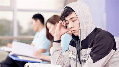 Study High School Kids Reveal Theyre ‘tired ‘bored
