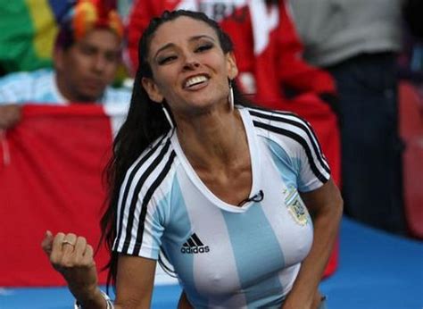 argentina football babe hot football fans soccer fans football
