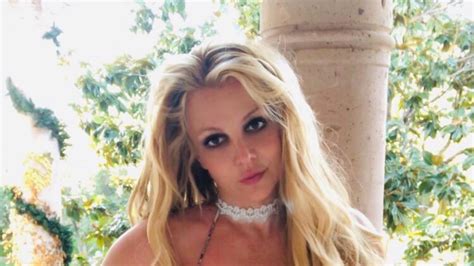 Britney Spears Has Fans Concerned With New Raunchy Instagram Photos