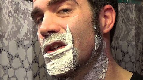 Shaving Thick Beard With New Safety Razor Youtube