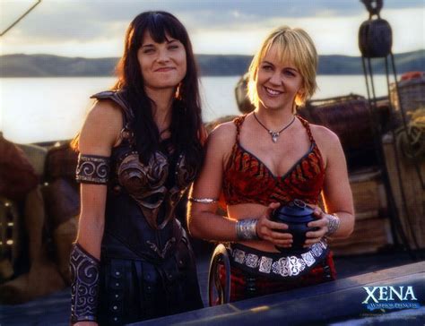 Xena Gabrielle Lucy Lawless Renee Oconnor Xena Xena And Gabrielle Favorite Tv Shows