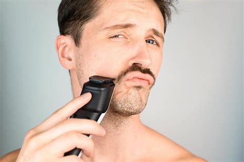 Short Instructions On How To Trim A Beard Like A Pro Menshaircuts