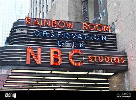 New York 24 Oct 2022 Nbc Studios Marquee With Rainbow Room And