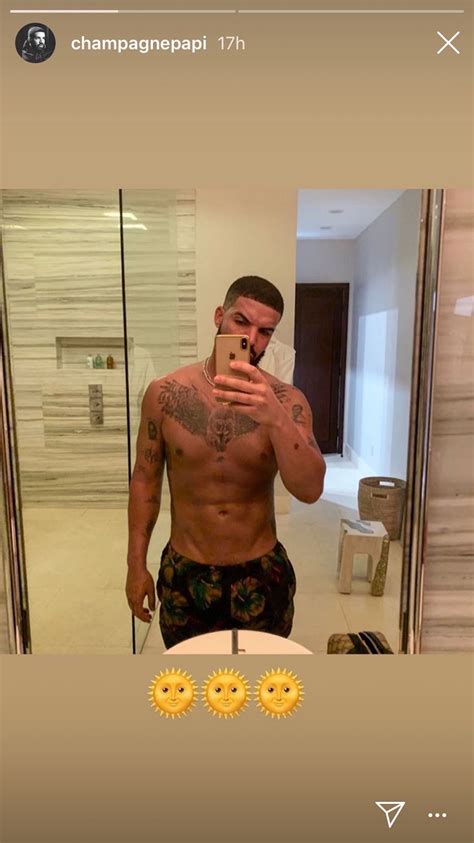 Drake Shared A Rare Shirtless Photo And Please Excuse Me I Need A Minute To Recover Drake