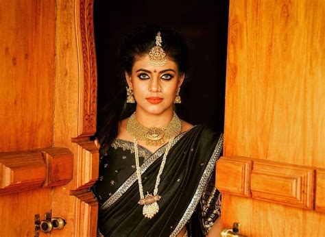 South Indian Actress Iniya Navaratri Hot Photos Gallery Photos Hd
