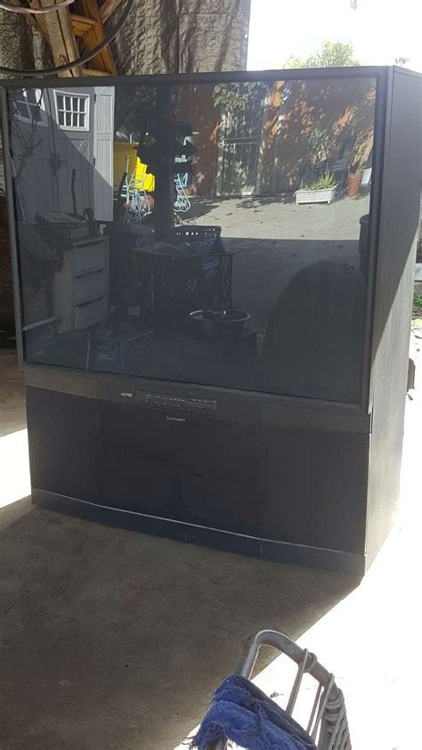 60 Inch Mitsubishi Big Screen Tv For Sale In Los Angeles Ca 5miles