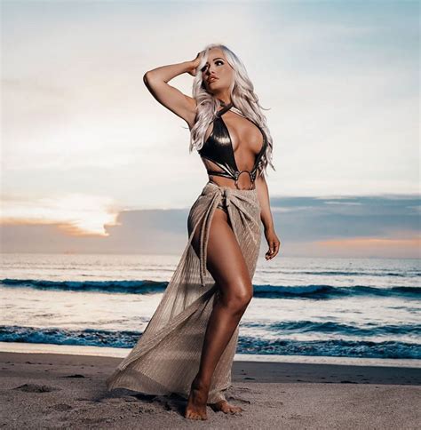 Scarlett Bordeaux Shared A Post On Instagram Golden Hour Forerophotography Follow