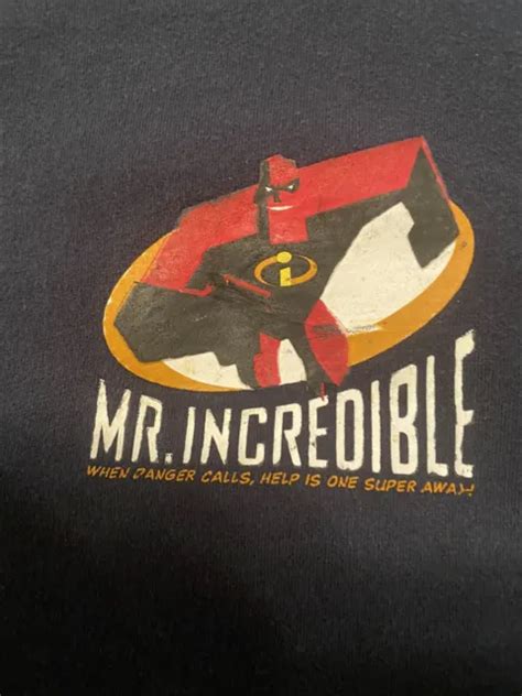Vintage 2004 Disneys Pixar The Incredibles Mr Incredible T Shirt Sz
