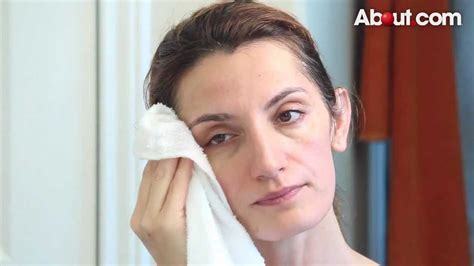 How To Clean Your Face Properly Aging Beautifully Personal Hygiene Face
