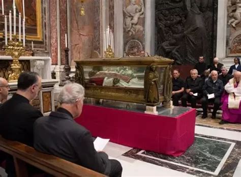 Le Reliquie Di Papa San Pio X In Pellegrinaggio Per Litalia Gaudium