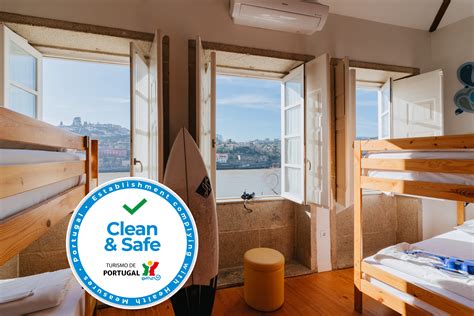 Squad of fc porto b. Happy Porto Hostel in Porto, Portugal - Book B&B's with ...