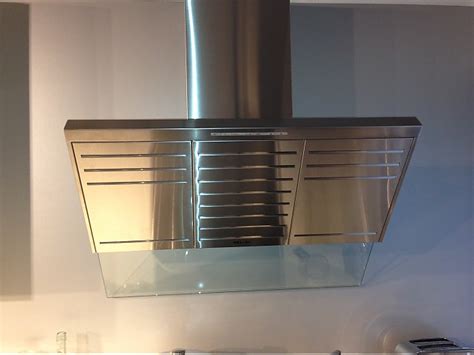 Heute gehören die produktionsstätten von amica zu den modernsten und besten ausgestatteten in europa. Dunstabzug MIELE KOPFFREIHAUBE DA 489-4 VORFÜHRGERÄT MIELE ...