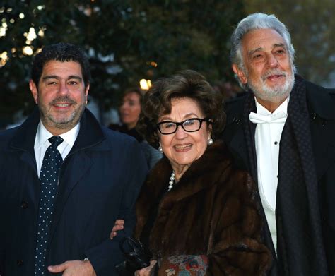 Dos Mujeres Tres Hijos Y Un Drama La Familia De Plácido Domingo