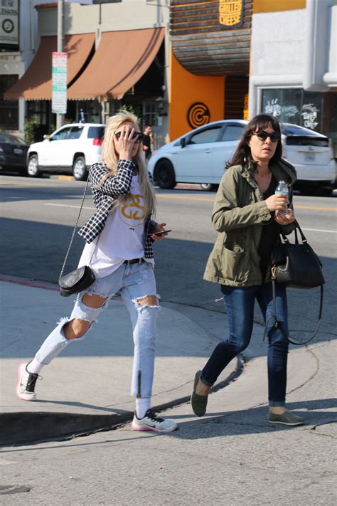 Amanda Bynes In Ripped Jeans Out In West Hollywood January 2015