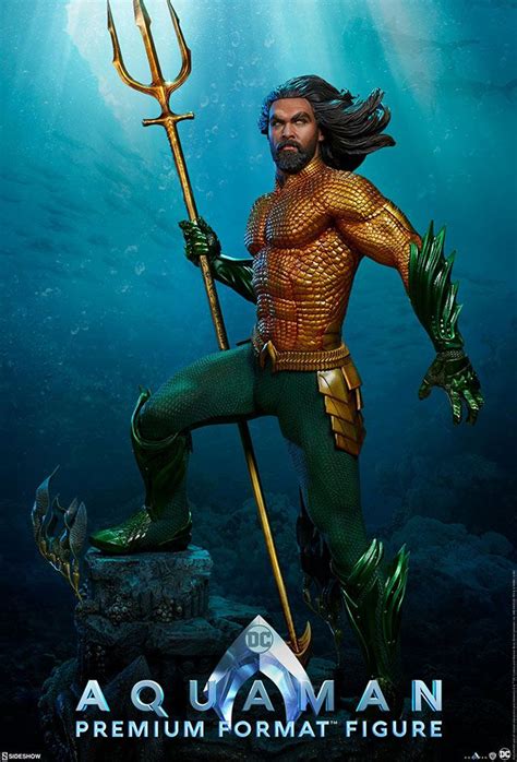 Aquaman Movie Costume Wb Gives First Look At Classic Gold Costume
