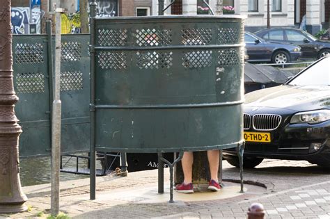 Womans Fine For Urinating In Public Sparks Sexism Row In Amsterdam London Evening Standard