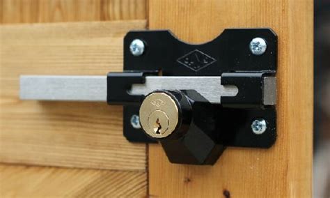 The Best Types Of Gate Locks And Latches Every Homeowner Should