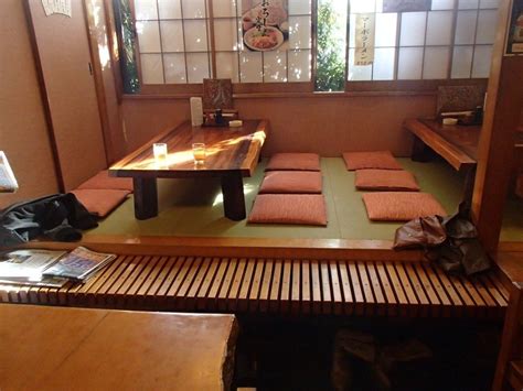 20 Trendy Japanese Dining Table Designs