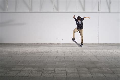 How To Varial Heelflip Skateboard Trick Tip Skatedeluxe Blog