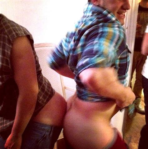 Josh Hutchersons Leaked Dick Pic Selfie Leaked Men