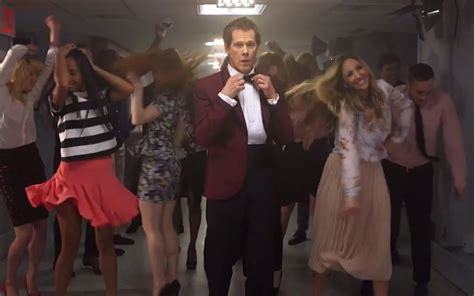 Kevin Bacon Reprises Footloose Dance On The Tonight Show Does He Still