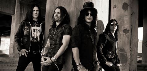Golden Oldie Slash Featuring Myles Kennedy And The Conspirators