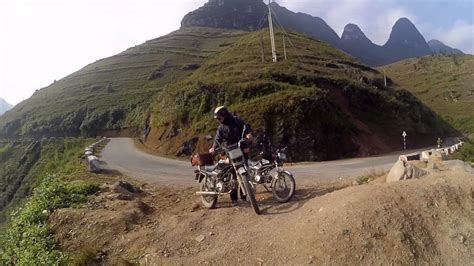 Vietnam is 1 hour behind of malaysia. Vietnam to Malaysia - YouTube