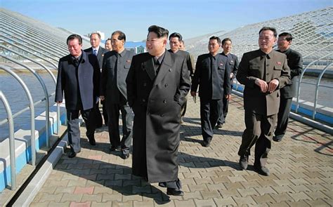Kim Jong Un In Pictures Bizarre Photoshoots Of North Koreas Leader