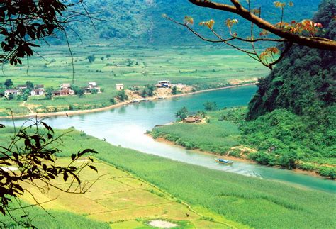 Red River Delta Vietnam Handspande Customized Travel To Vietnam
