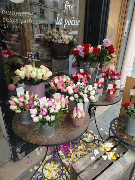 Red roses may be given, but only if you are in love with the person to whom you are offering the roses. This cute little flower shop makes it *feel* like ...