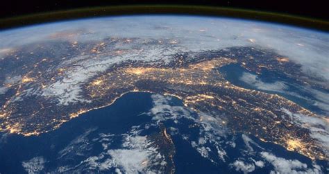 Pictures Of Earth From Space 21 Of The Most Astounding
