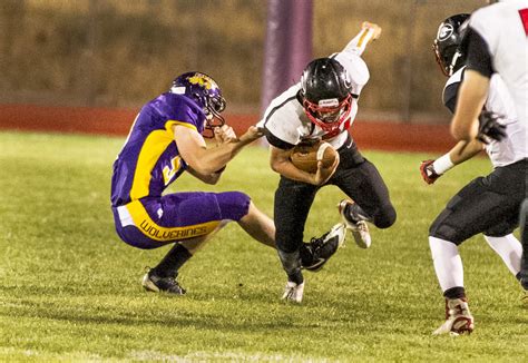 Bayfield Football A Defensive Force In Win Against Gunnison