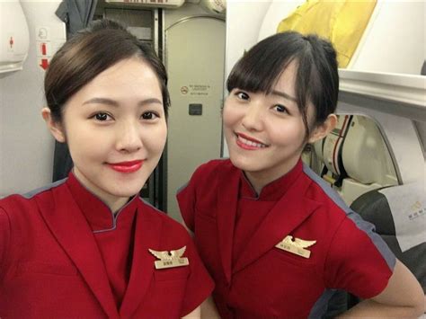 Pin By Chi Hung Kwok On Flight Attendant Sexy Stewardess Flight Attendant Cabin Crew
