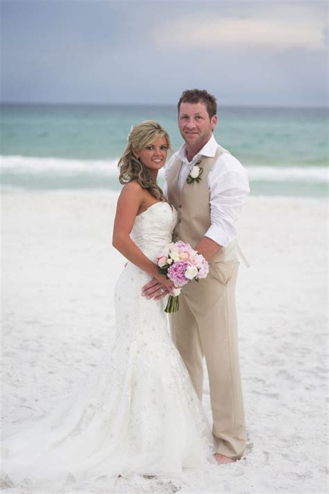 Beach wedding clothes for men: Best 25+ Beach wedding groom attire ideas on Pinterest ...