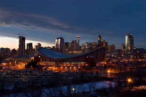 Calgary Skyline Wallpaper - WallpaperSafari