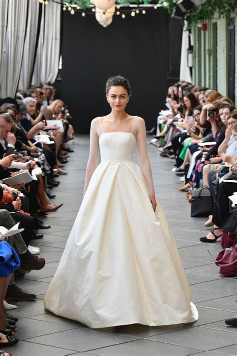 Joan Pillow Shares Whats New In Bridal Trends From Spring 2019 Runways