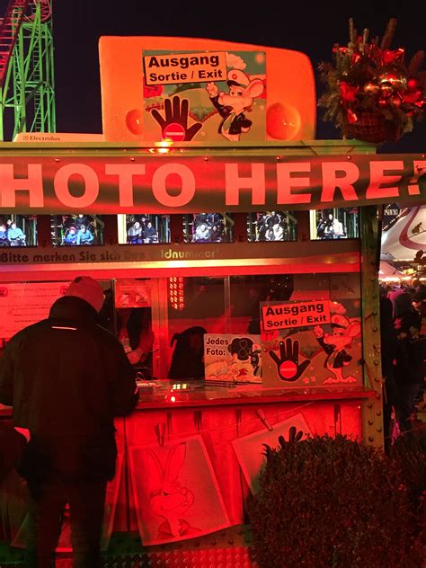 This Rides Photo Booth In Winter Wonderland In London Has German As It