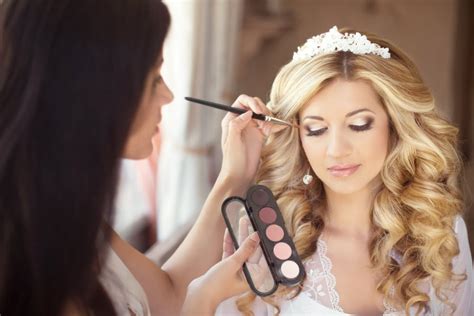 Tips For Finding A Hair And Makeup Artist For Your Wedding The Wow Style