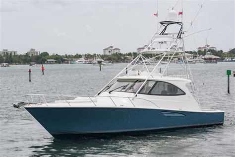 2018 Viking 52 Sport Tower Yacht For Sale Five Cays Si Yachts