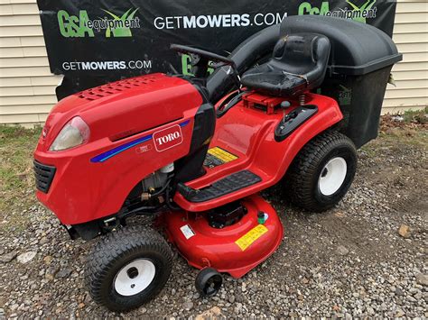 42IN TORO LX423 RIDING LAWN TRACTOR W REAR BAGGER 20HP ENGINE CLEAN