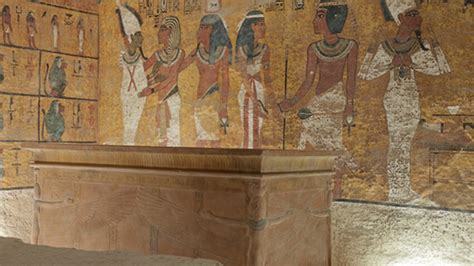 Tutankhamuns Tomb Replica Unveiled Sbs News